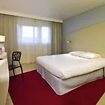 Szálloda Mermoz Paris Le Bourget 3*