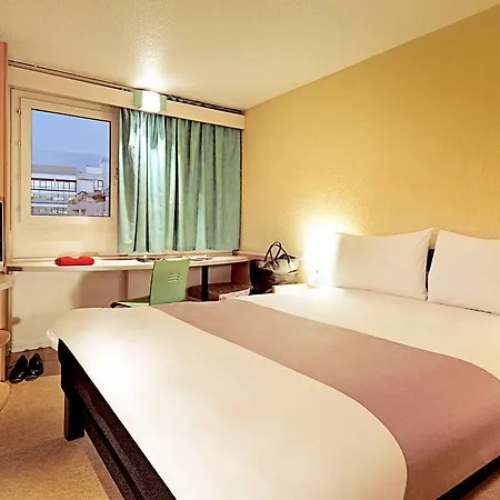 Hotel Ibis Paris Le Bourget