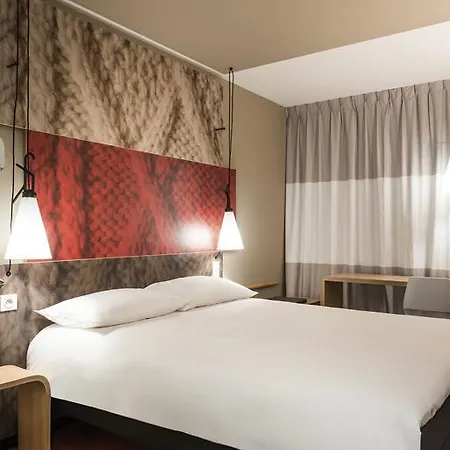 Hotel Ibis Paris Le Bourget