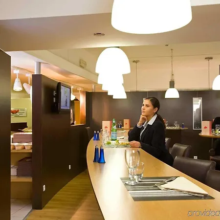 酒店 Mermoz Paris Le Bourget 3*
